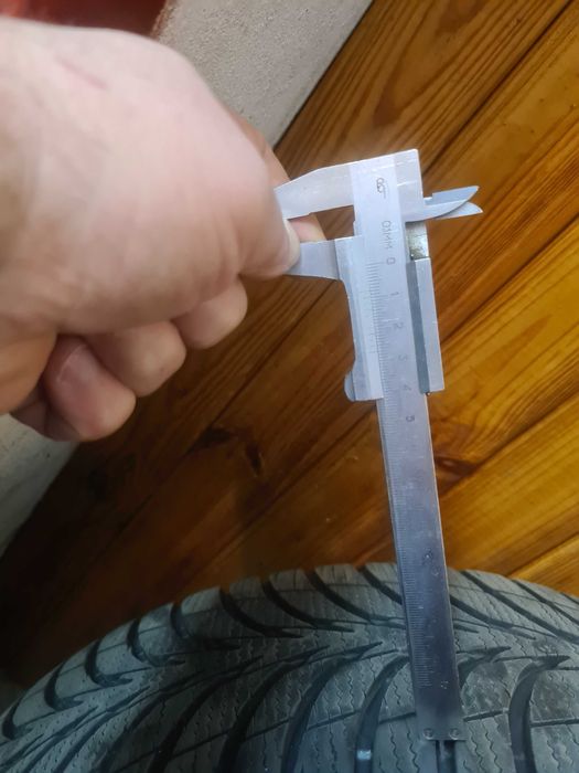 Зимива резина Goodyear б/в