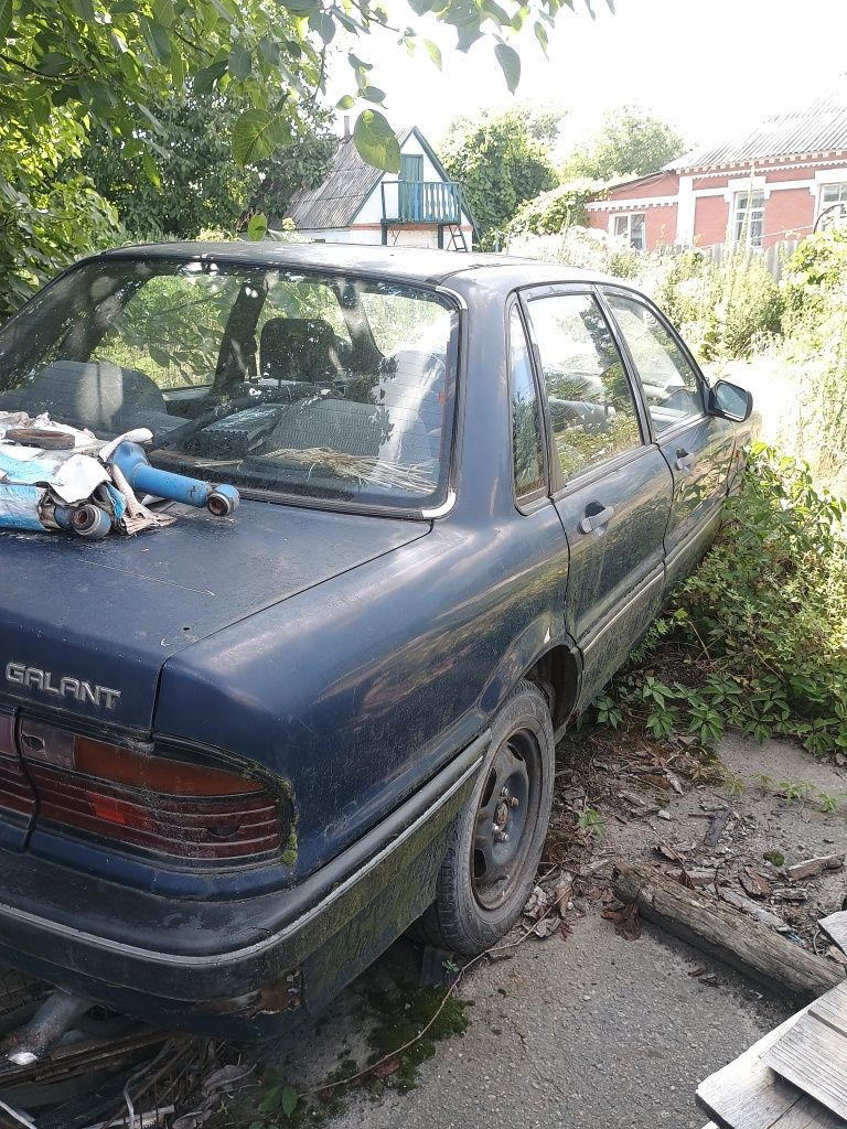 Продам Mitsubishi Галнт цілим або по запчастинам.