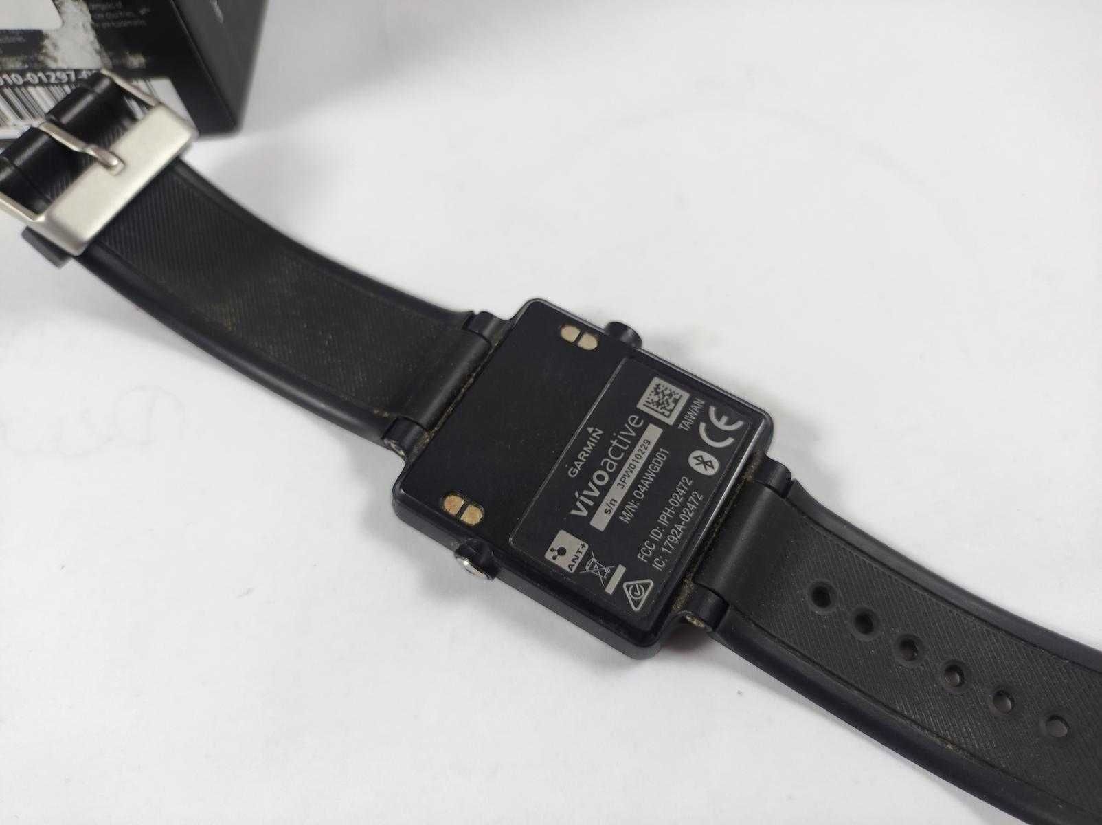 Smartwatch Garmin Vivoactive pudełko