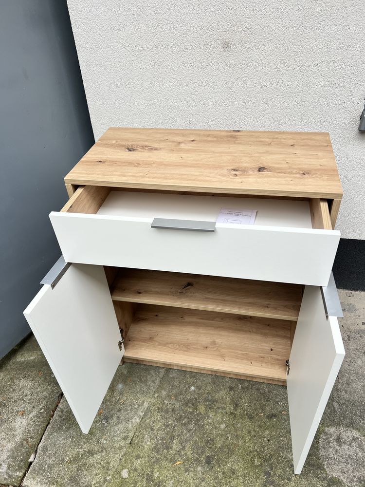 Nowa pojemna komoda w kolorze bialym / dąb artisan