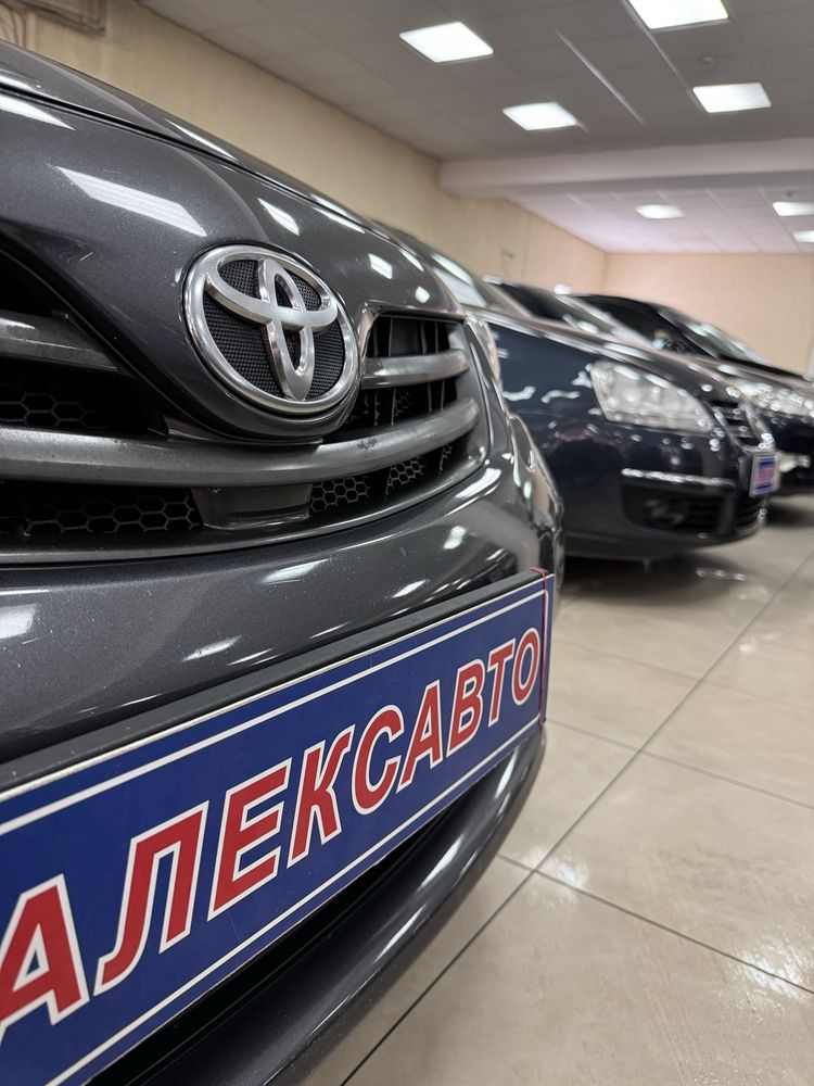 Toyota Corolla 1.6VVT-і 16V 5АКПП 2012 р.в. (124 к.с.)