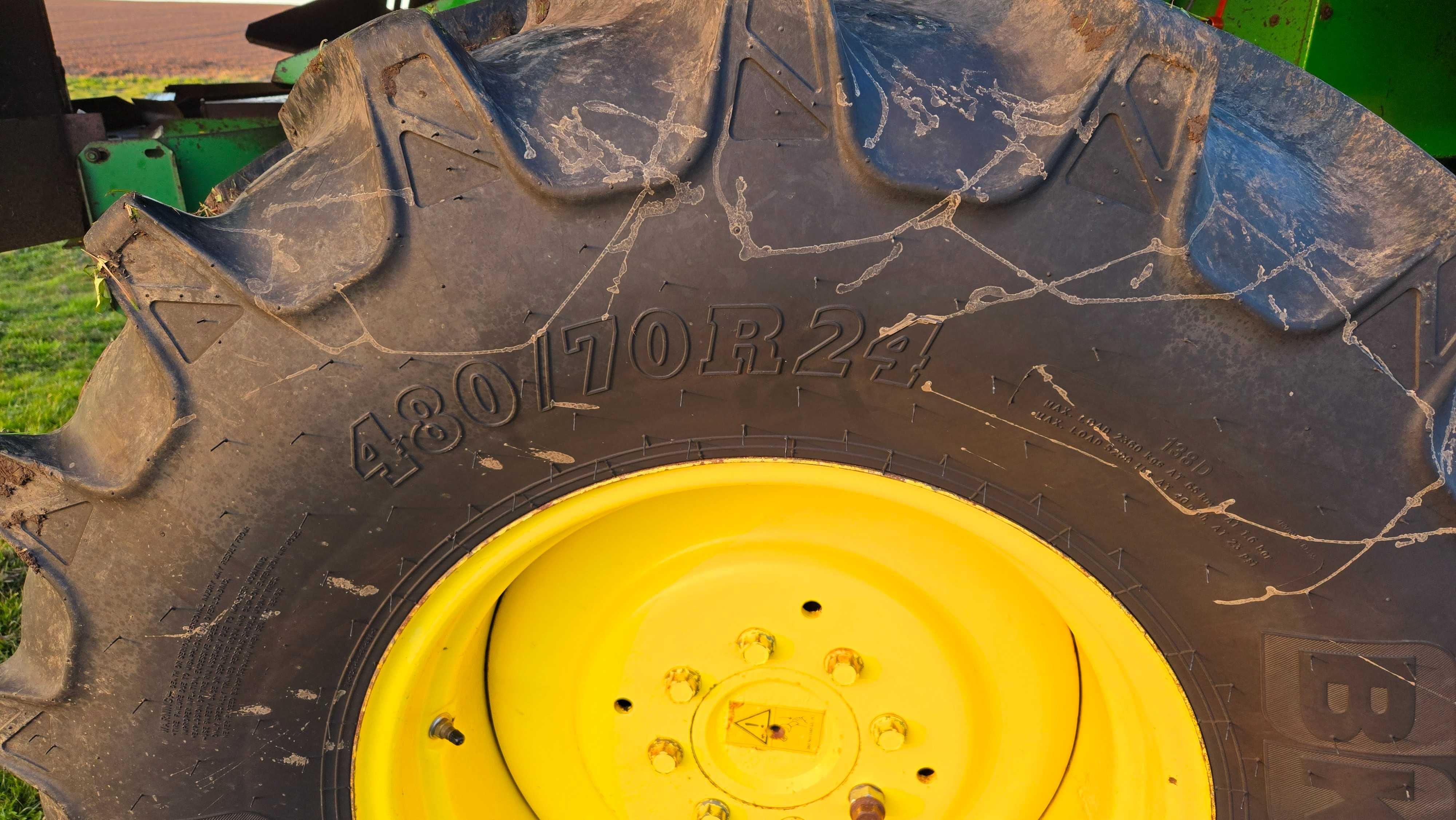 Свіжопривезений john deere 2264 200рік Без жатки $