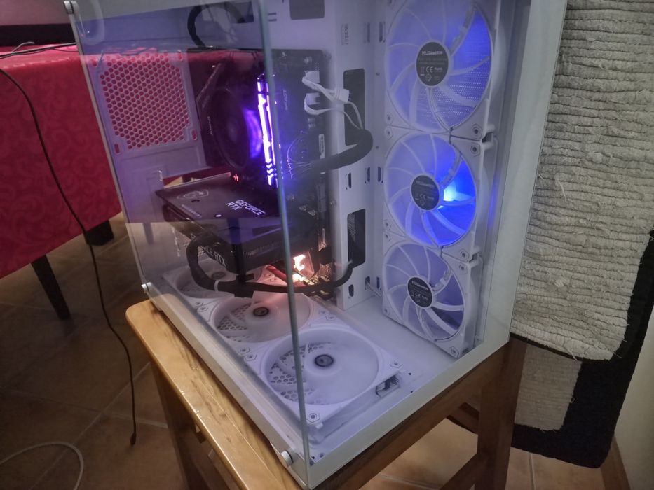 Vendo PC Gamer
Com com os seguintes mponentes