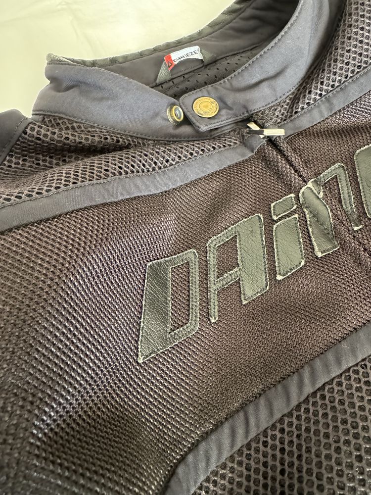 Casaco Dainese verão