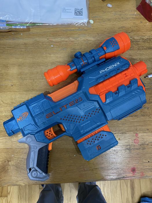 Elektryczny Nerf z calym zestawem elite 2.0