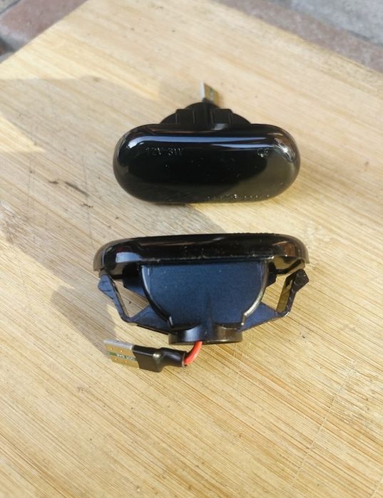 Led динамічний Поворотник Nissan Cube Pathfinder Qashqai Navara