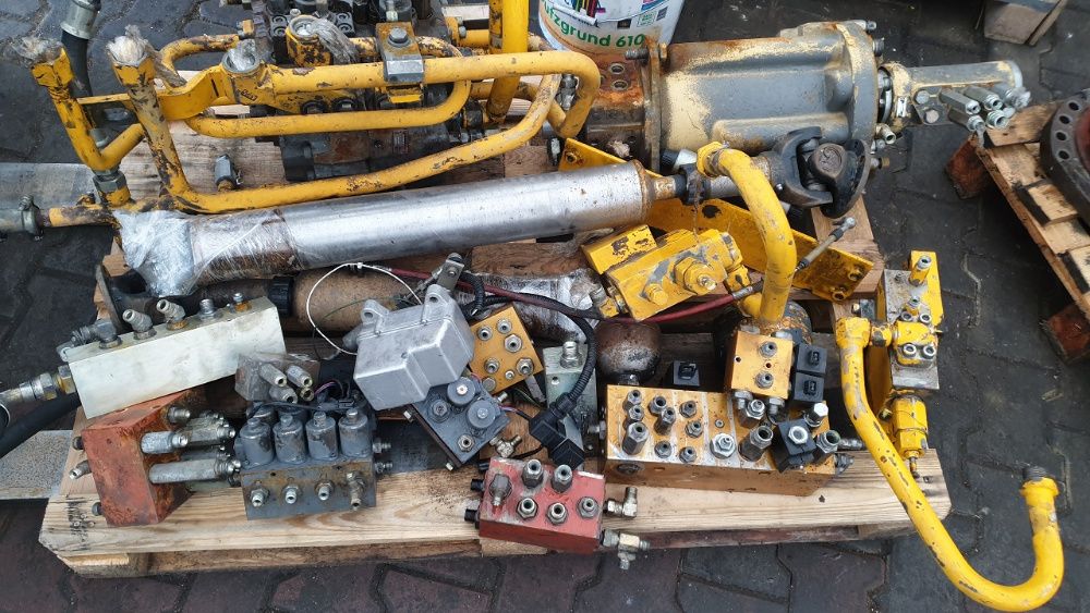 koparka jcb js 160 js130 z 2002r kruciec przewód regulator obrotnica