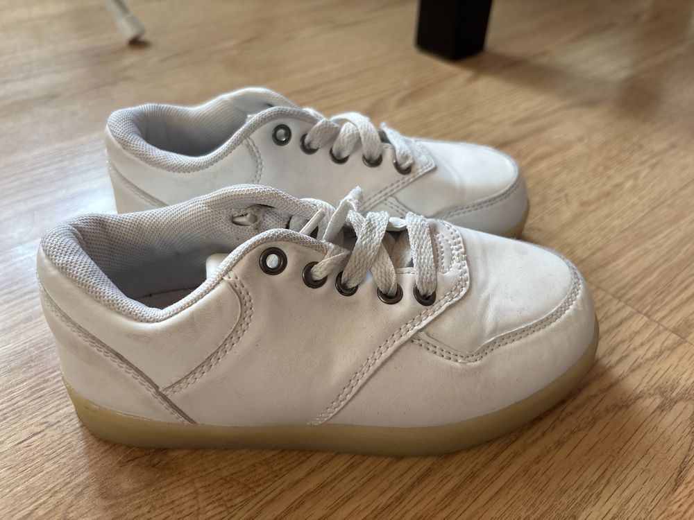 Buty  adidasy białe świecące