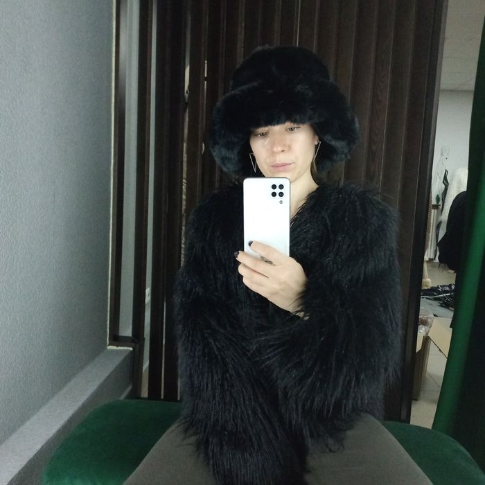 Шубка (штучне хутро лами )