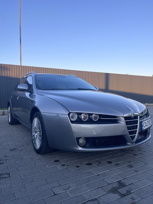 Продам Alfa Romeo