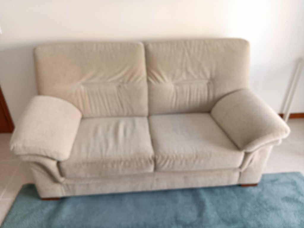 Vendo sofa dois lugares usado