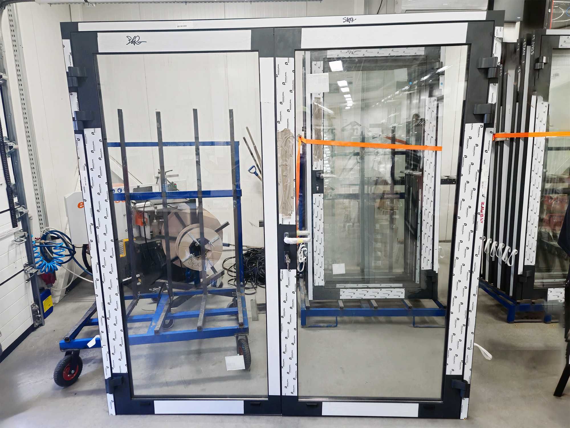 Drzwi aluminiowe dwuskrzydłowe 2000 x 2100 wejściowe