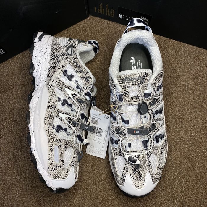 44⅔. Кросівки adidas Hyperturf