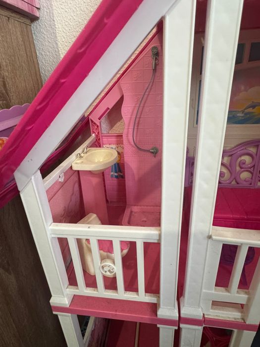 Casa da barbie completa com carro