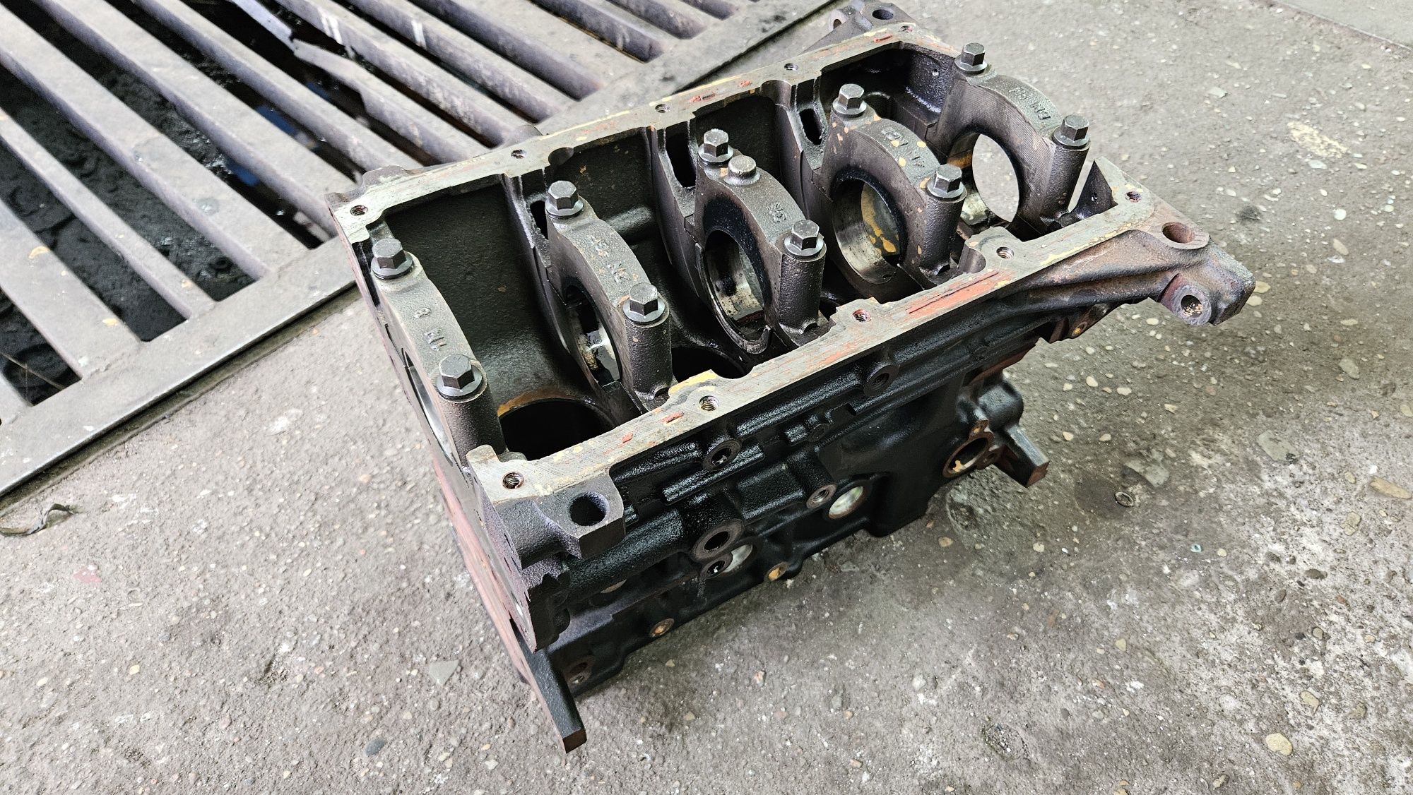 Blok silnika A20DTH 2.0 cdti opel astra j insignia a zafira c
