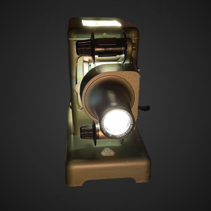 Projektor filmowy Filius z obiektywem Meyer Optik Görlitz B5/110625