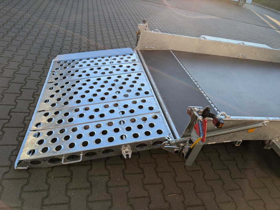 Wynajem przyczepki pod koparkę, walec, podnośnik