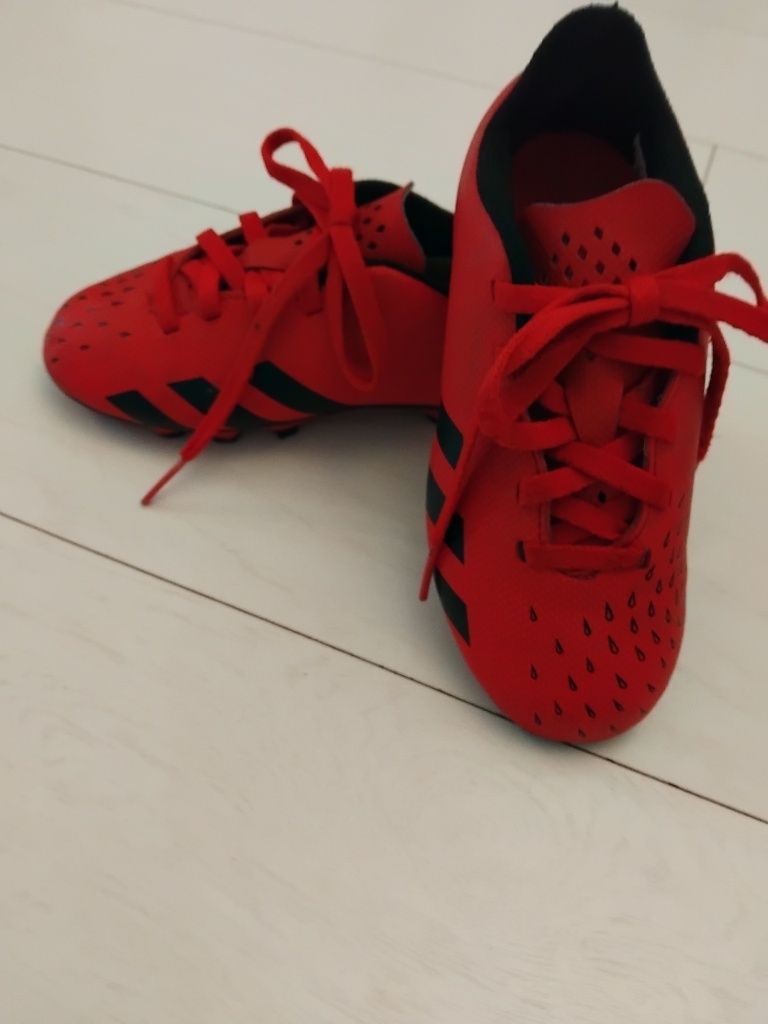 Korki dziecięce r. 27 Adidas Predator czerwone 17,5cm