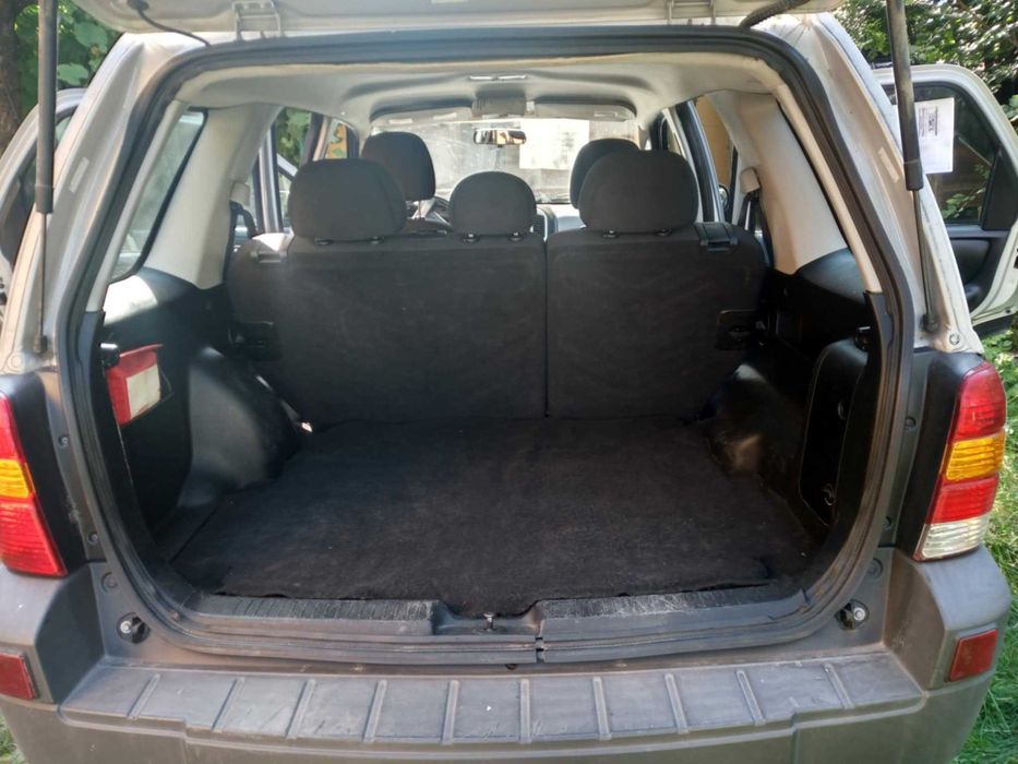 Auto w teren i na szosę 4x4 ze Szwajcarii użytkuję 6 lat jako 2 wlaśc.