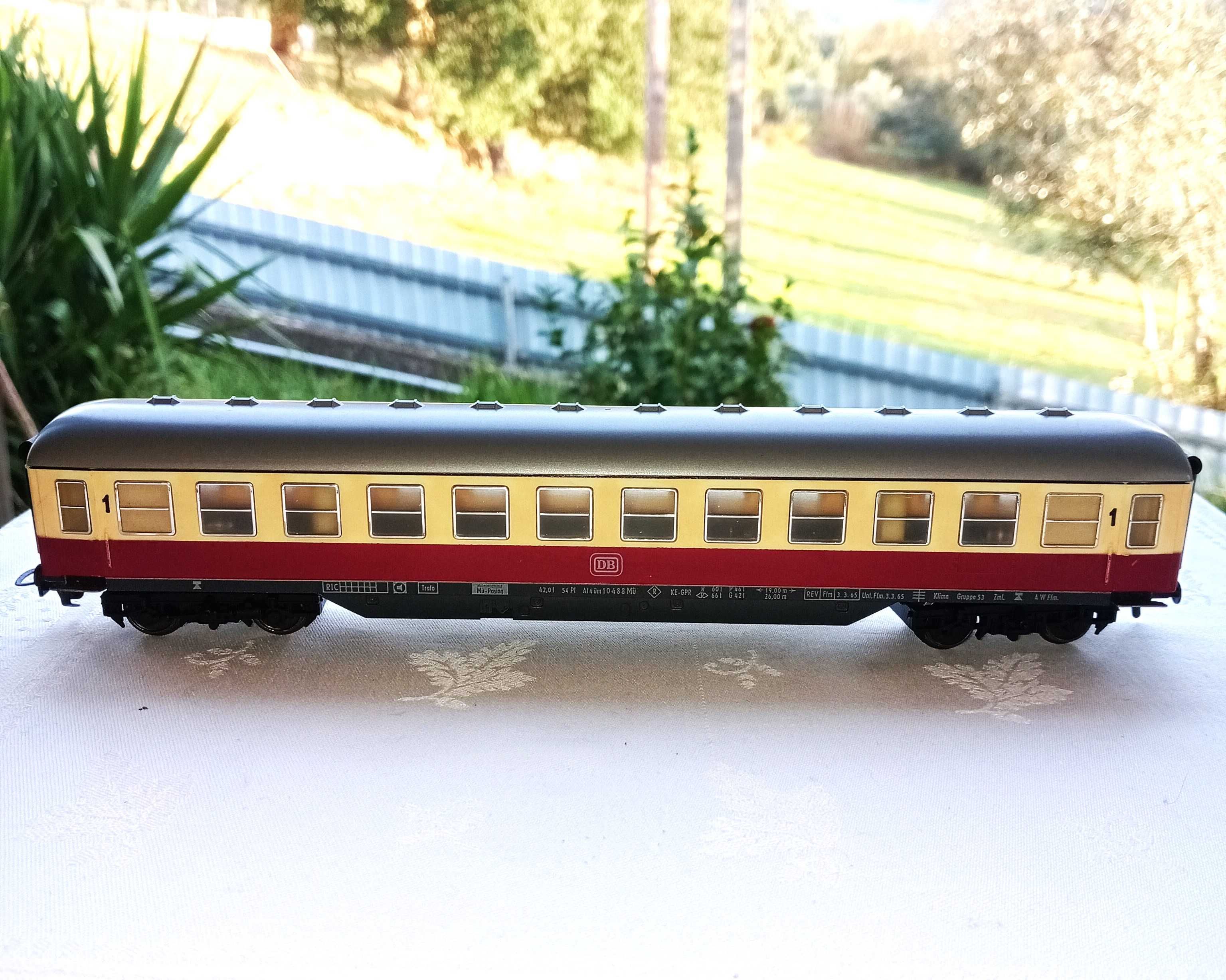 FLEISCHMANN 1500T Carruagem 1ªclasse DC