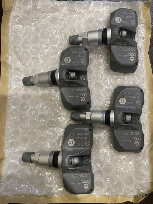 Датчики тиску в шинах Volksvagen Touareg/ Audi Q7/ Porsche Cayenne