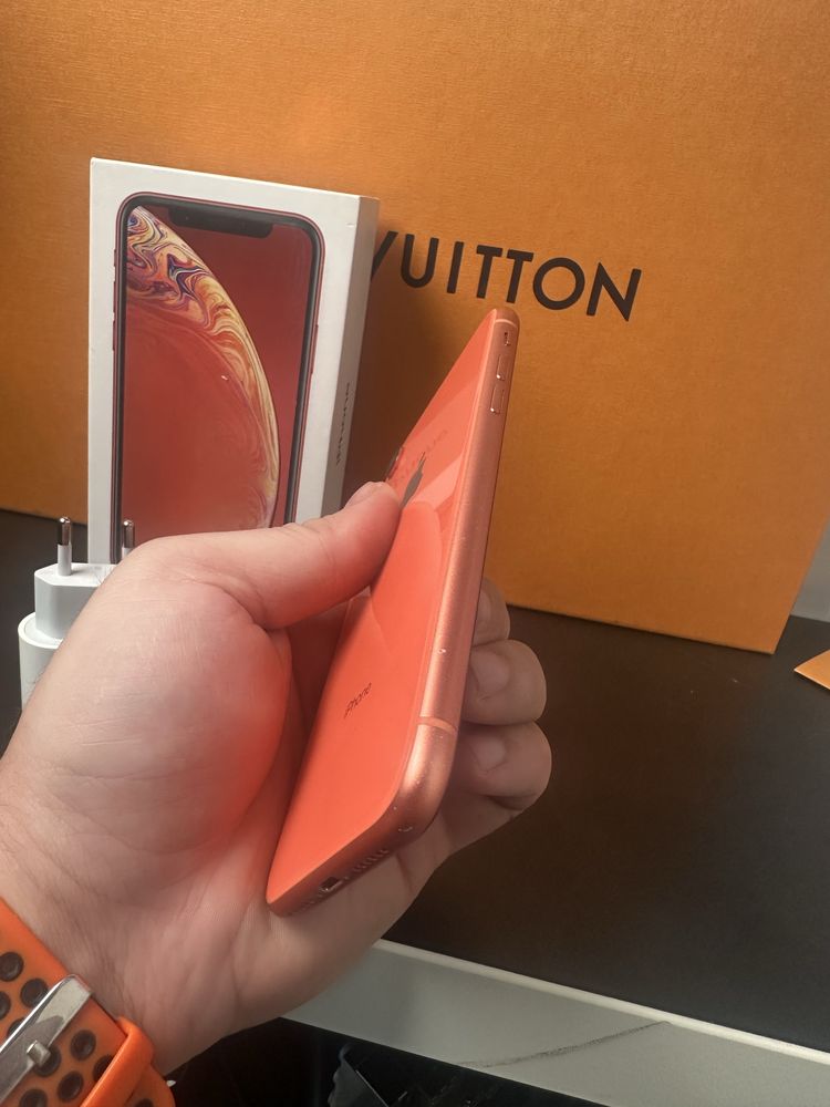 iPhone XR 64 Gb мобільний телефон