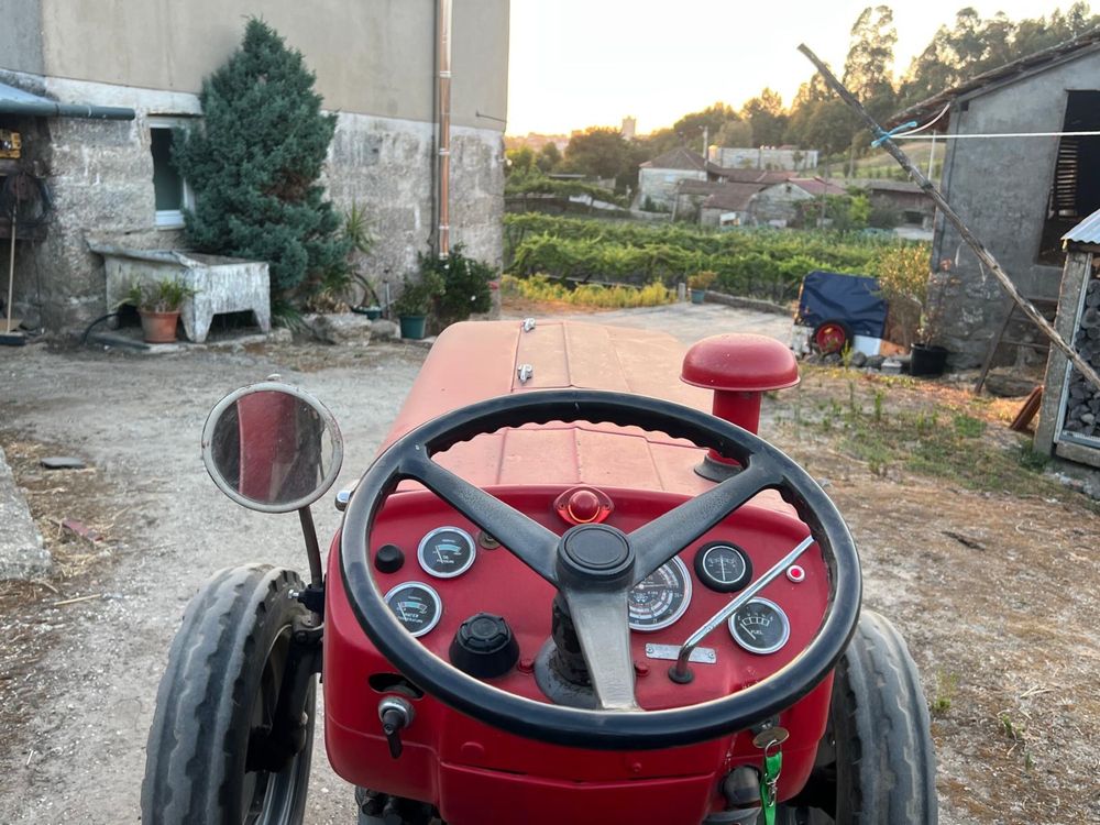 Trator massey ferguson