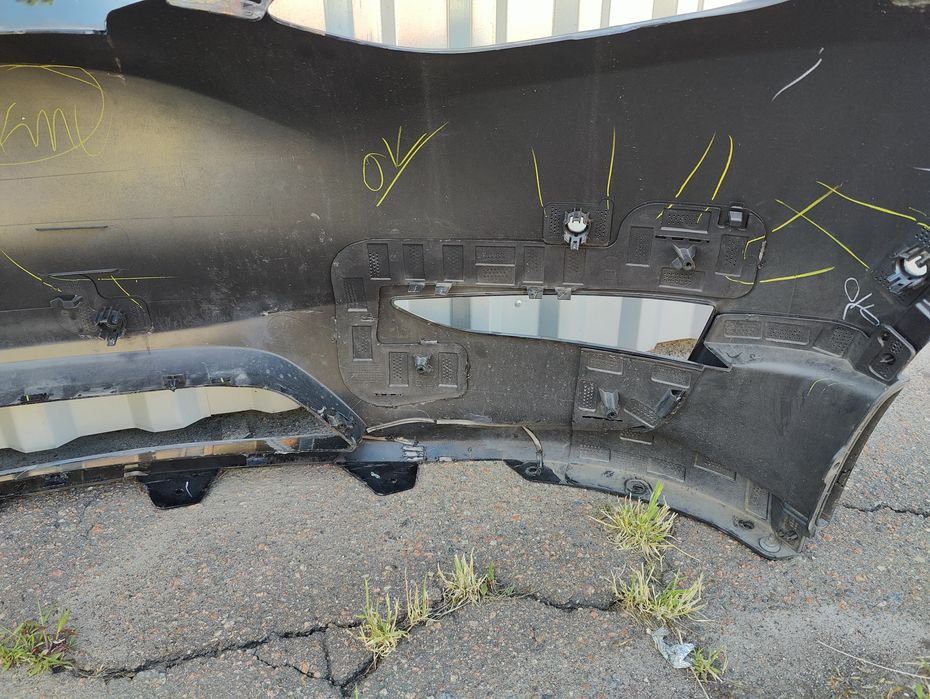 Бампер передний Tesla model Y