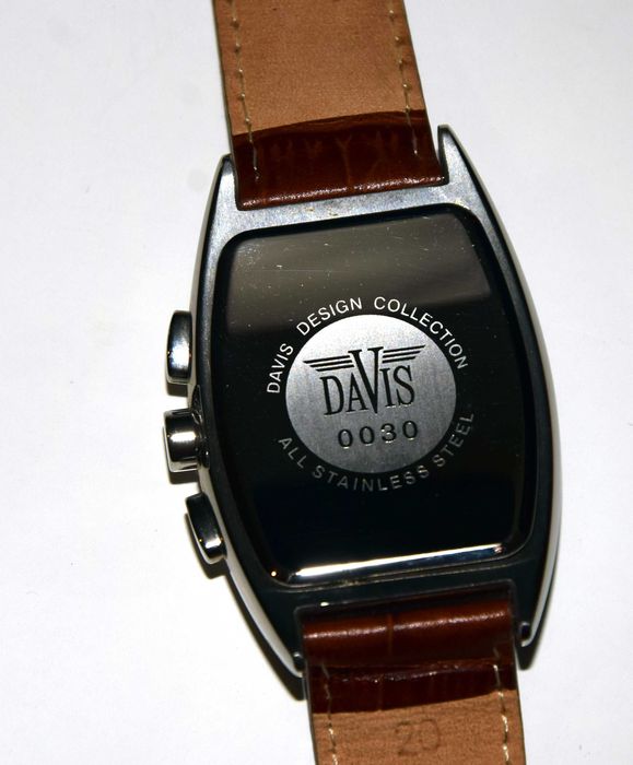 Relógio Davis 0030 Retro Tonneau chronograph