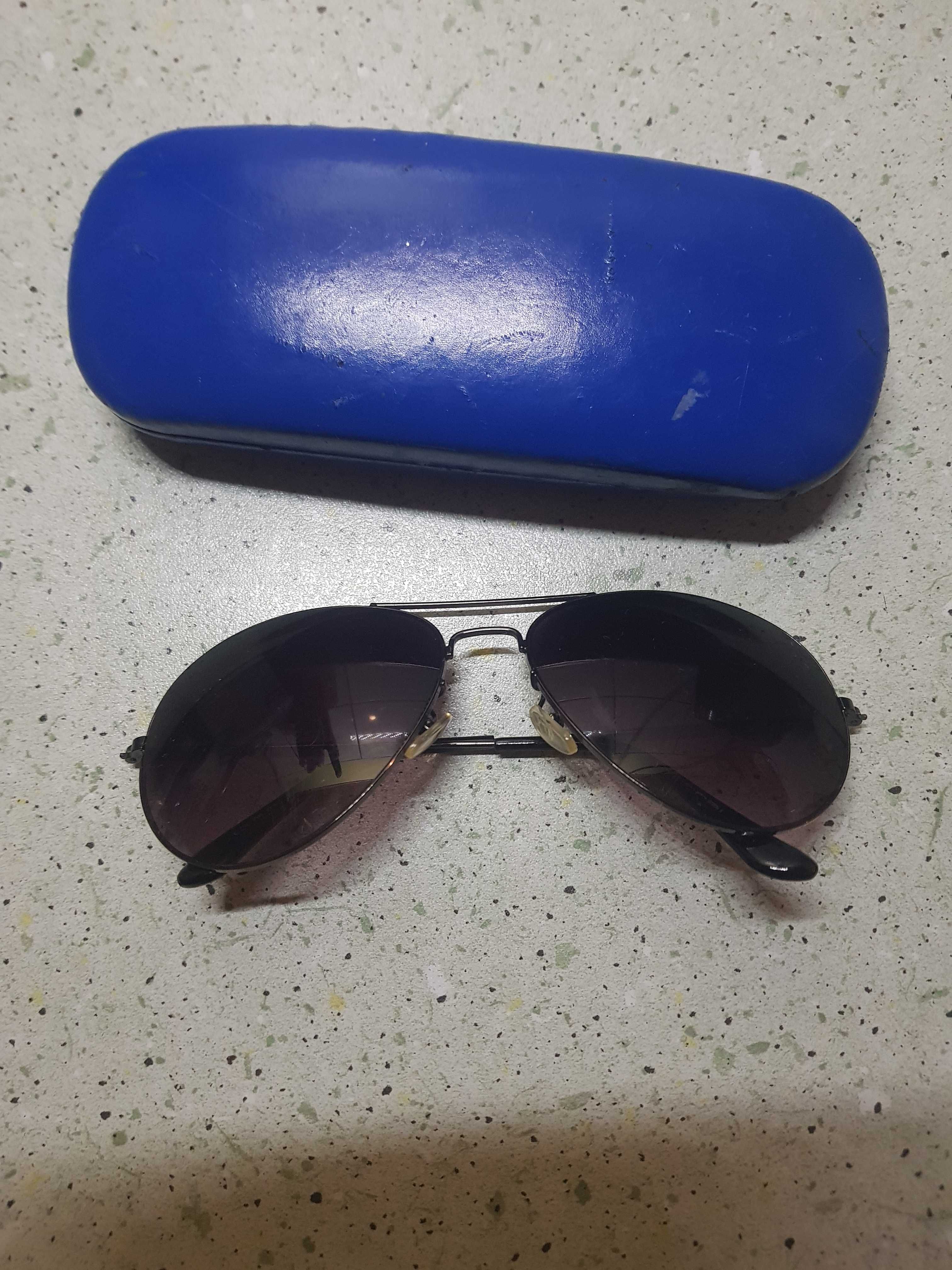 Okulary przeciwsłoneczne męskie + etui 15 zł