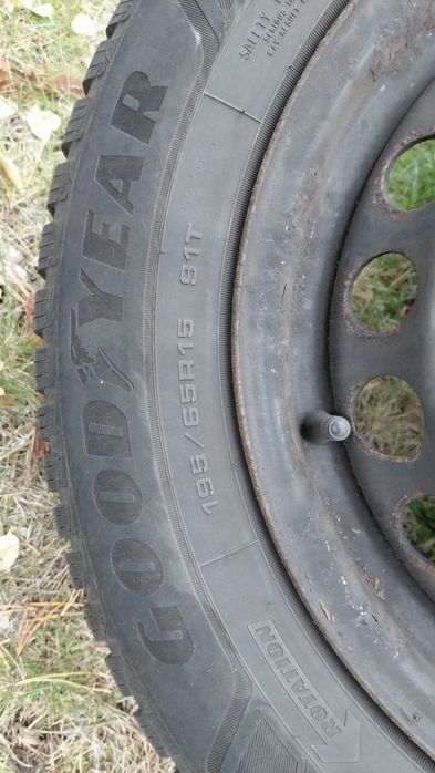 Opony zimowe GOOD YEAR