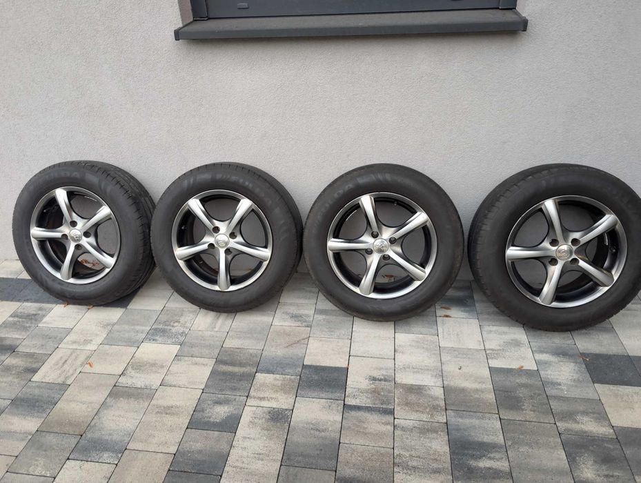 Koła felgi 15 cali 4x100 195/65r15  Micra Note Scenic Megane Clio