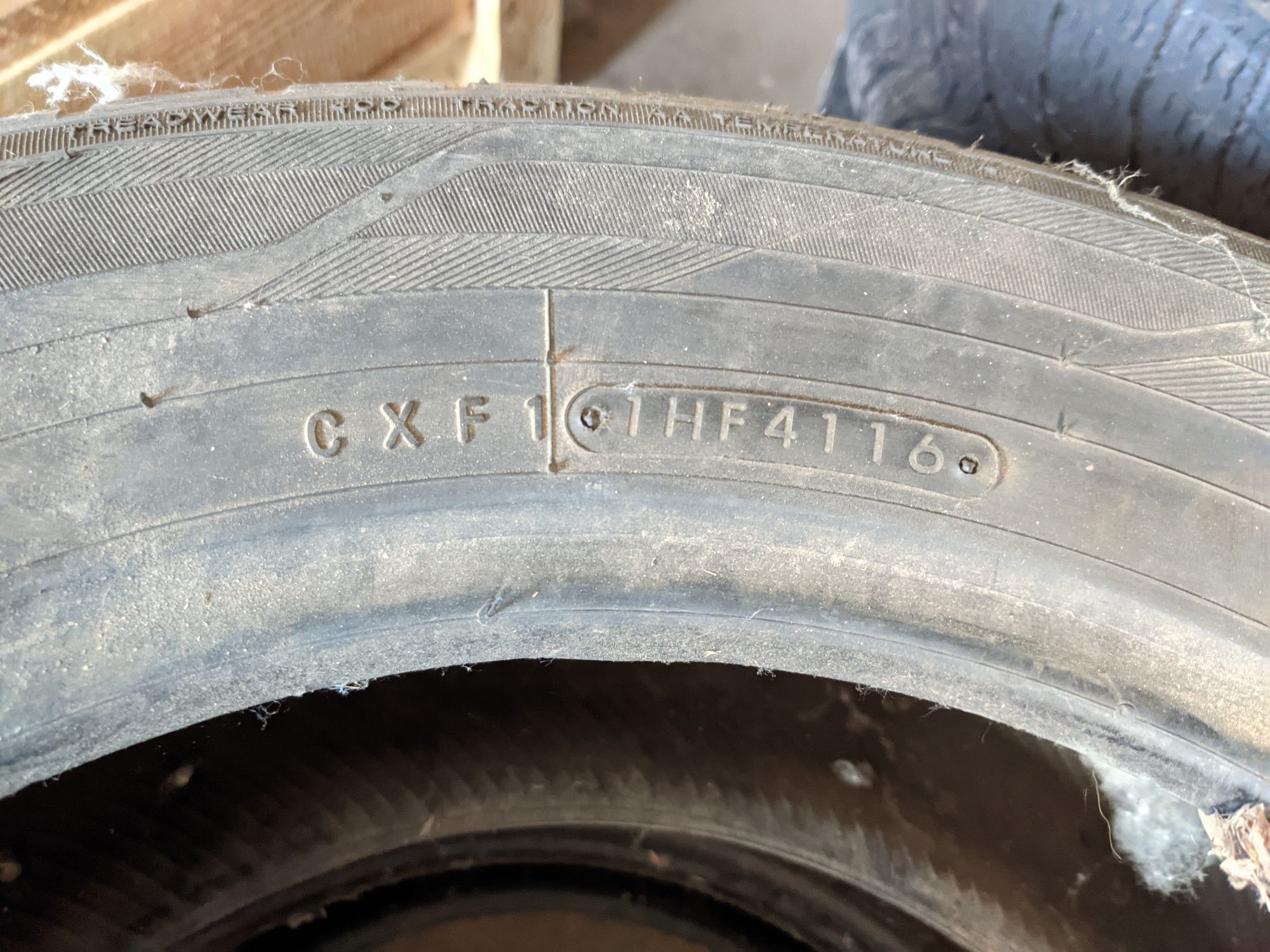 Шины Toyo 215/60 R16