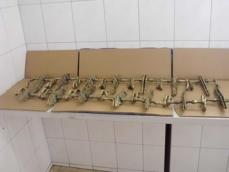 klamki do drzwi zabytkowe mosiężne