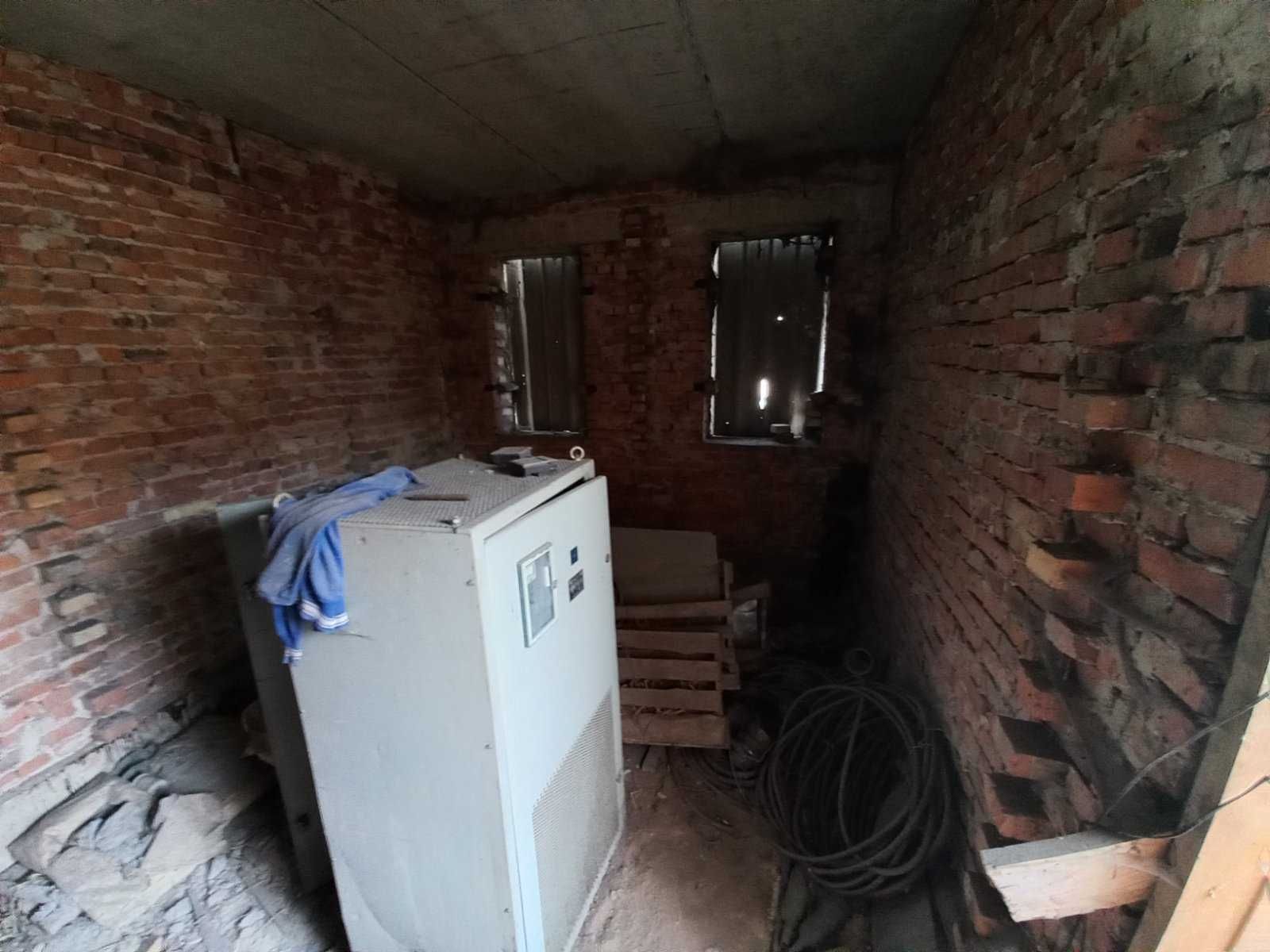 Будинок та земельна ділянка 6,1 сот., м. Кам'янка-Бузька