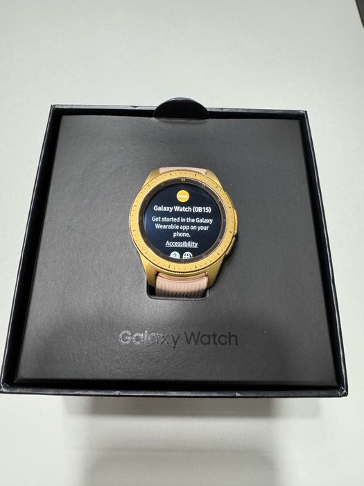 Samsung Galaxy Watch 42мм, Rose Gold – у гарному стані