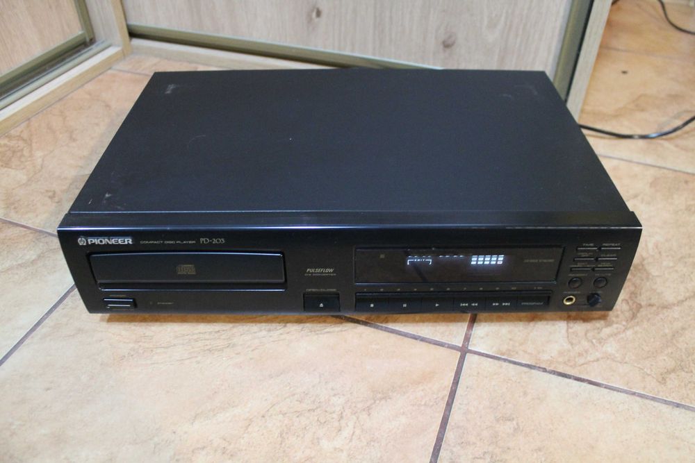 Odtwarzacz CD Pioneer PD-203 uszkodzony