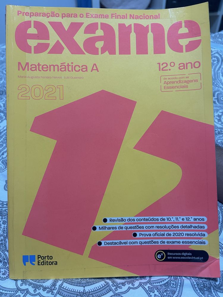 Livro de preparação de exame de Matematica A