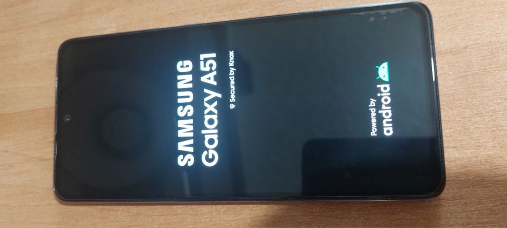 Продам телефон Samsung A51