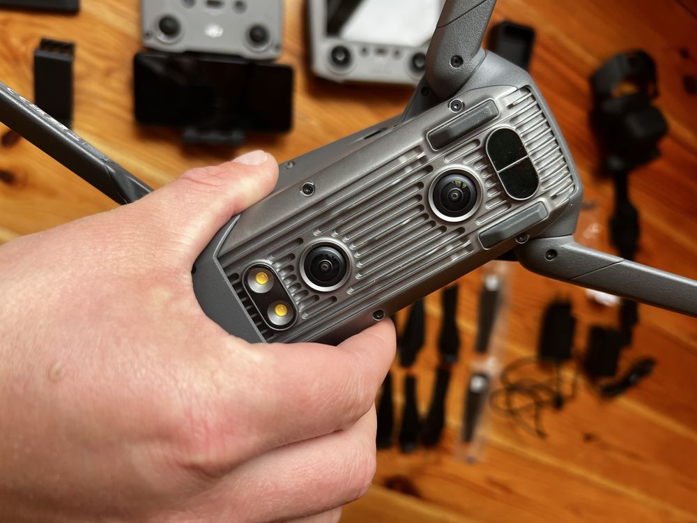 Продам DJI Mavic 3