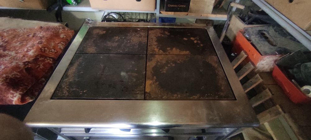 Духовка з плитою