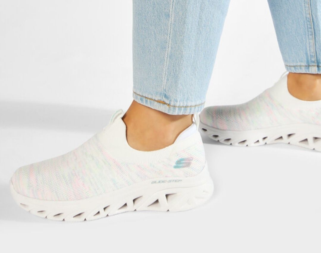 Женские  слипоны, мокасины "Skechers lively glow"