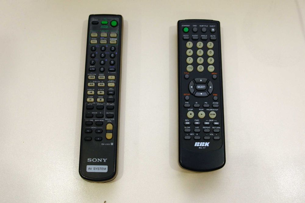 Аудио видео ресивер Sony STR-DE475. CD/DVD плеер BBK 969S + пульты ДУ