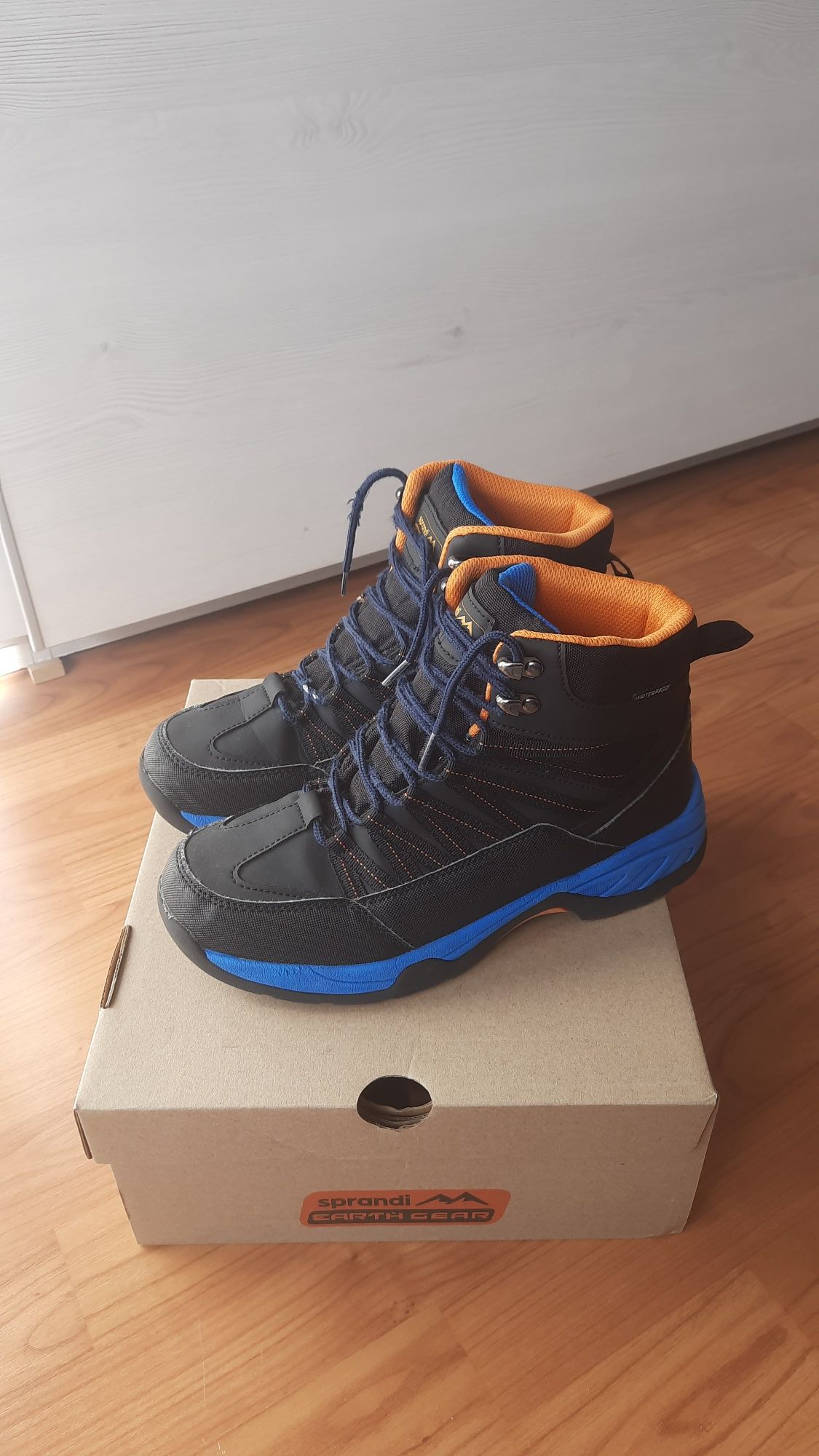 Buty zimowe chlopięce roz.39 wodoodporne