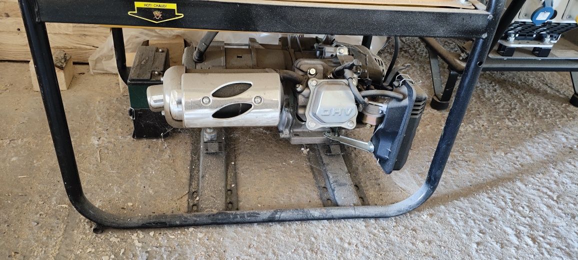 ЭЛЕКТРОГЕНЕРАТОР Unused Cenius 6500E Petrol Generator