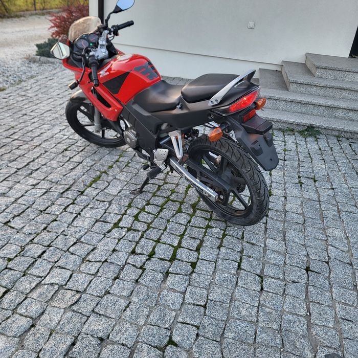 Honda CBR 125R JC34 ścigacz