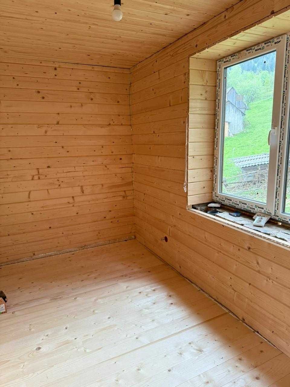 Будинок з внутрішнім наповненням та комунікаціями в  Микуличині