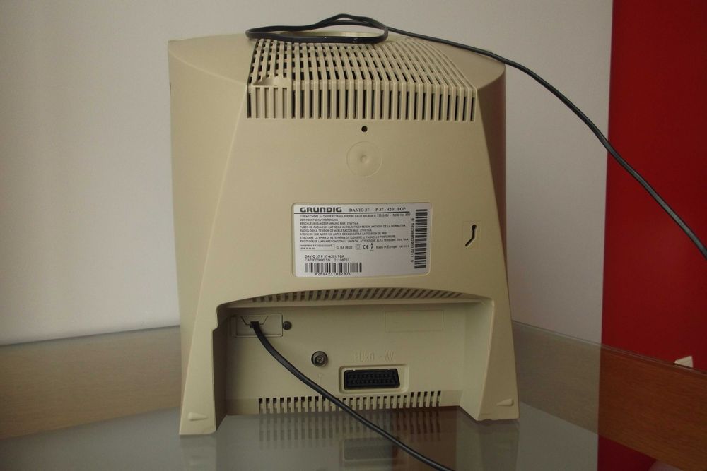 Televisão GRUNDIG Davio