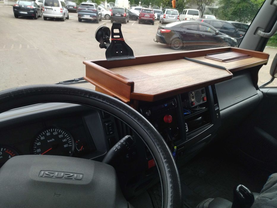 Стіл-полиця на торпедо  isuzu-INPS75