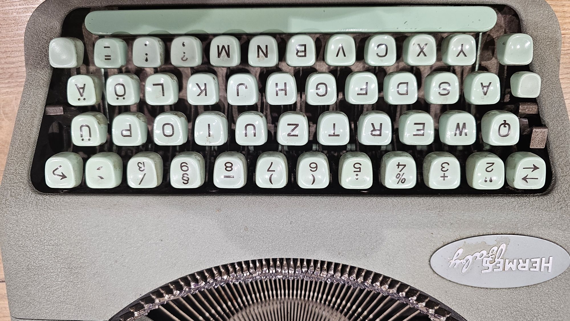Hermes baby maszyna do pisania antyk